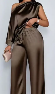 Slope Neck Short-Sleeved top Wide Leg Pants 2 pieces Set